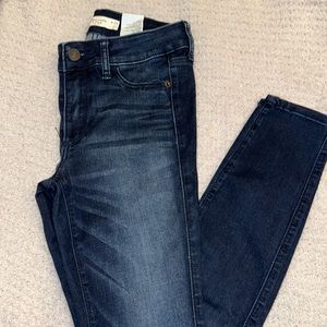 Great used Abercrombie jeans size 00S